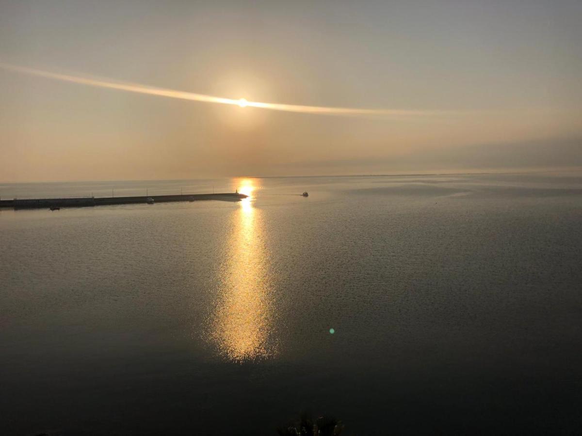 1ª Linea De Mar Con Vista Fantastica Leilighet L'Ampolla Eksteriør bilde